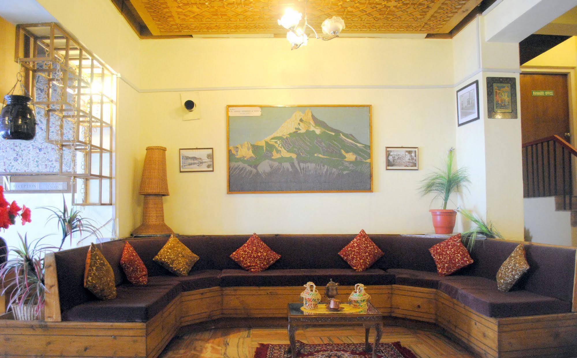 Welcome Hotel Гулмарг Екстериор снимка