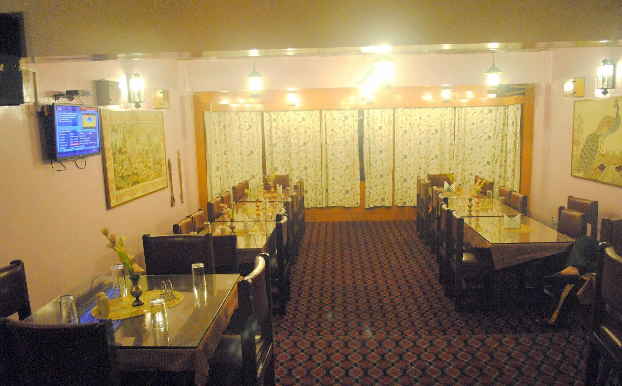 Welcome Hotel Гулмарг Екстериор снимка