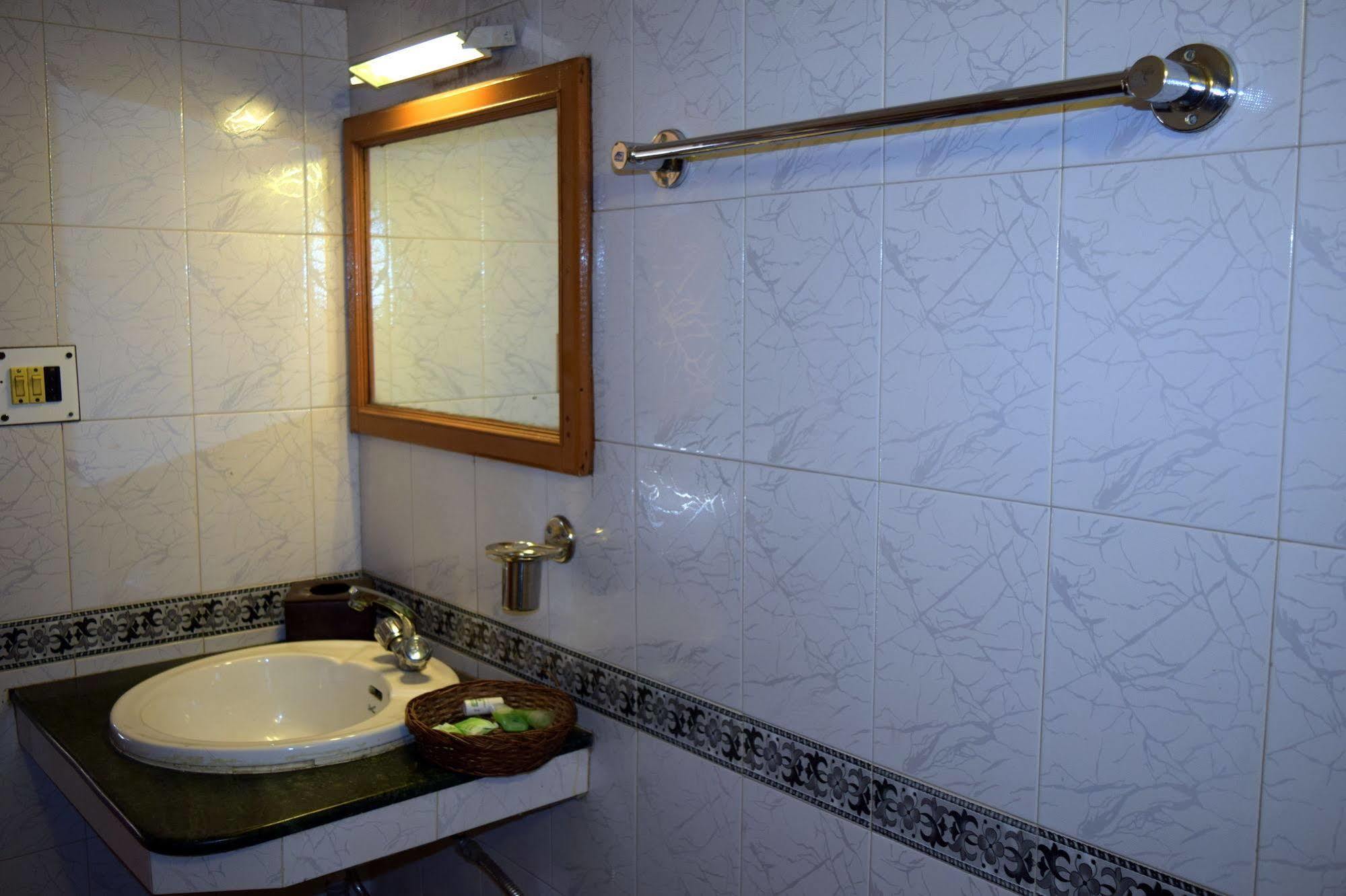 Welcome Hotel Гулмарг Екстериор снимка