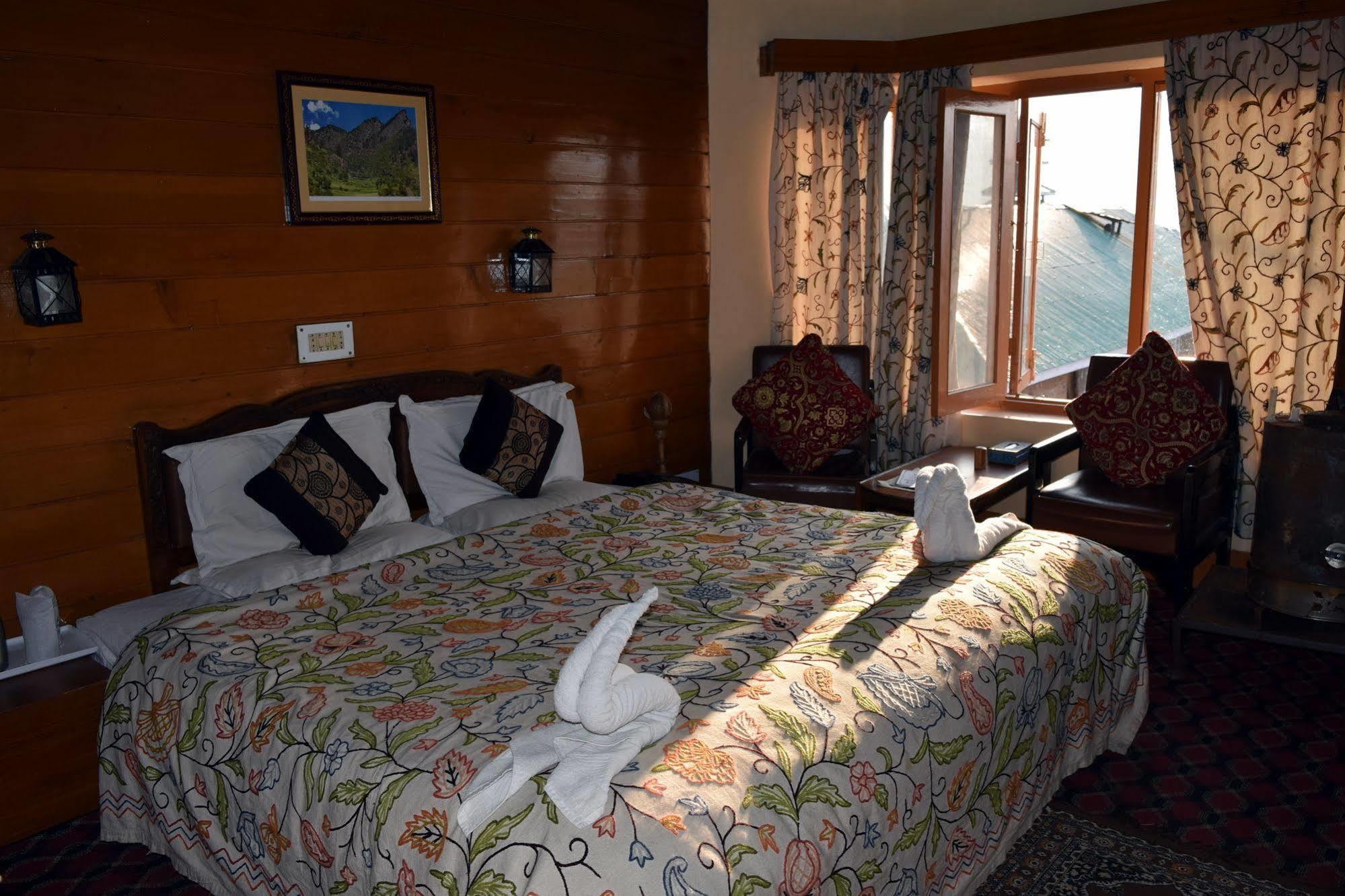 Welcome Hotel Гулмарг Екстериор снимка