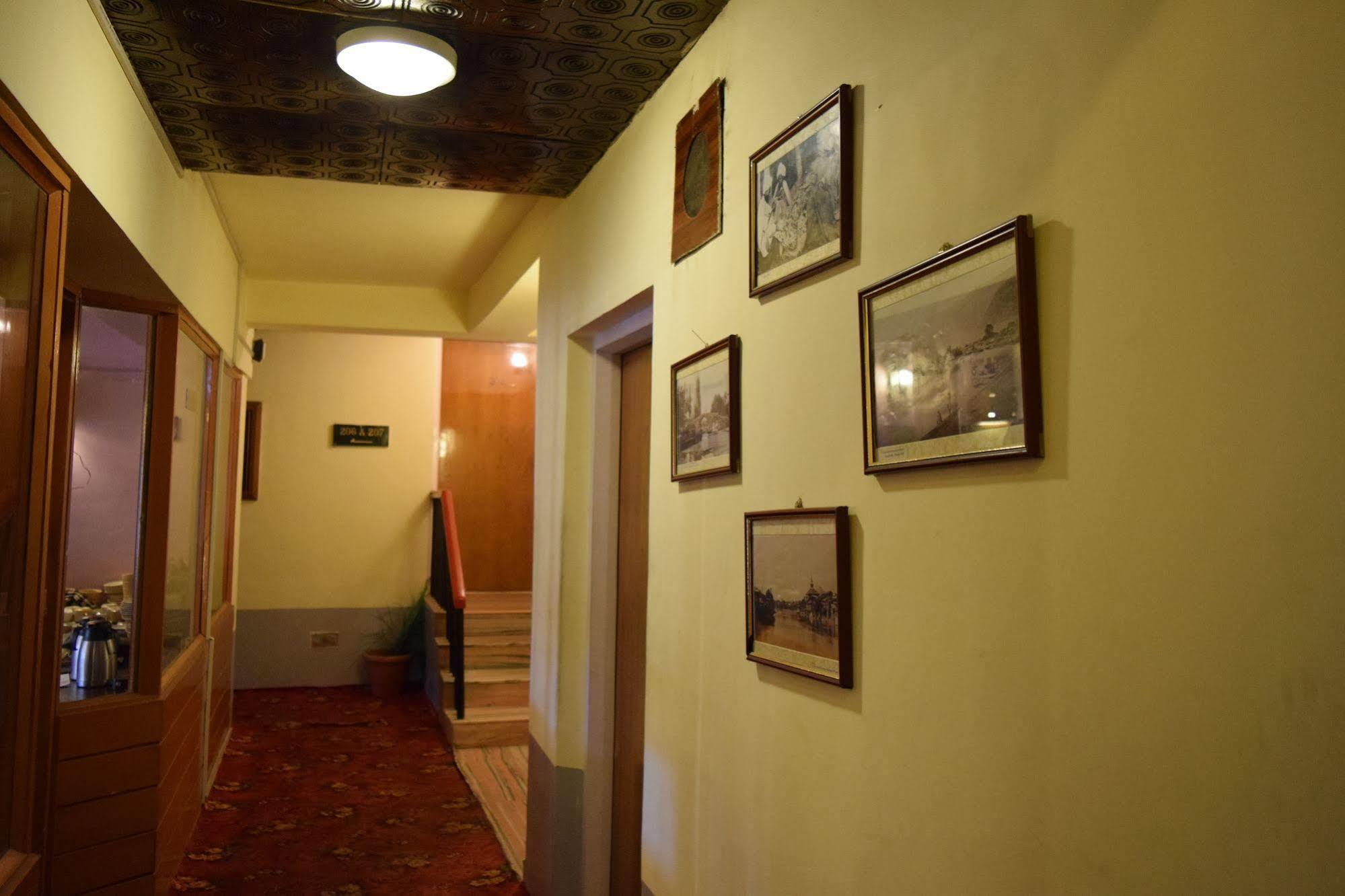 Welcome Hotel Гулмарг Екстериор снимка